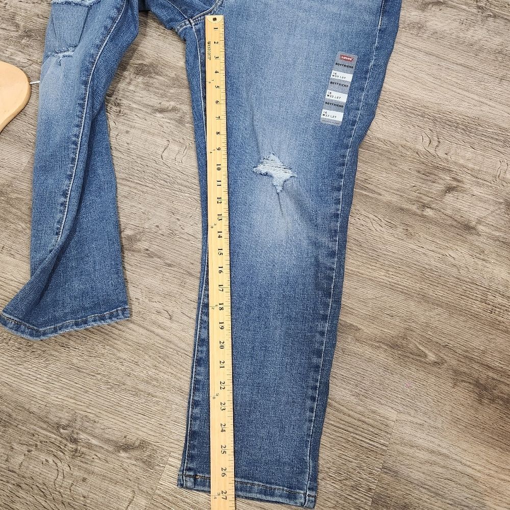 Levi's Boyfriend Relaxed Distressed Mid Rise Size 16, 33/27 NWT NEW - Picture 6 of 8